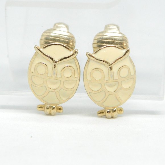 Vintage Jewelry - Beige Enamel Owl Clip Earrings